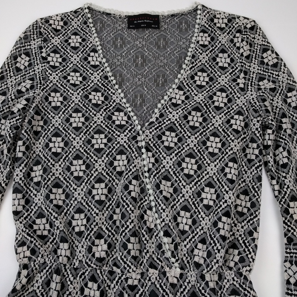 Dress Forum Bell Sleeve Romper Size M - Picture 3 of 8